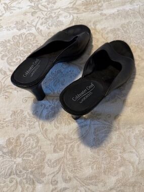 CLEARWATER CREEK black heels 8 1/2M